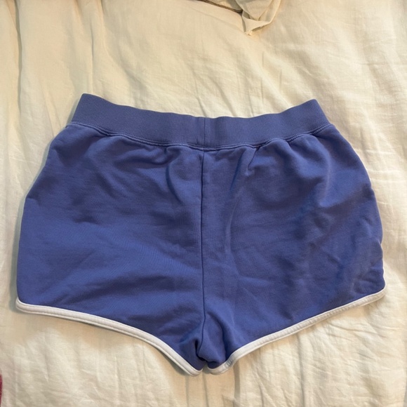 Aerie Short - Picture 2 of 5